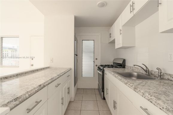 7311 Gary Ave # 21, Miami Beach FL 33141