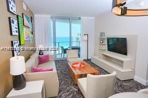 4111 S Ocean Dr # 2004, Hollywood FL 33019