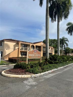 18286 Mediterranean Blvd # 2, Hialeah FL 33015