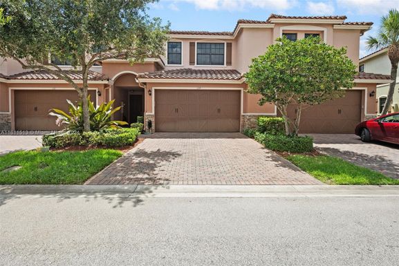 129 W Riverwalk Cir W # 0, Plantation FL 33325