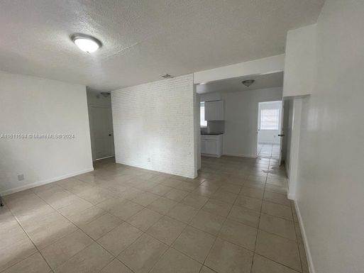 1131 NW 9th Ave # 1131, Fort Lauderdale FL 33311