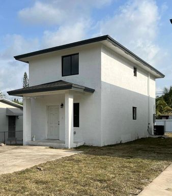 225 NE 159th St, North Miami Beach FL 33162