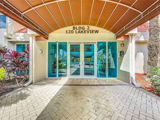 120 Lakeview Dr # 311, Weston FL 33326