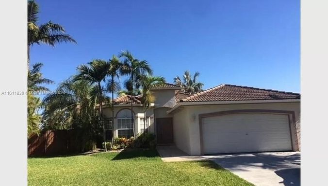 3155 SE 4th Pl, Homestead FL 33033