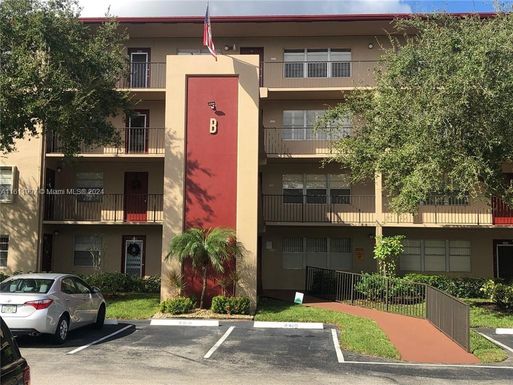 850 SW 133rd Ter # 207B, Pembroke Pines FL 33027