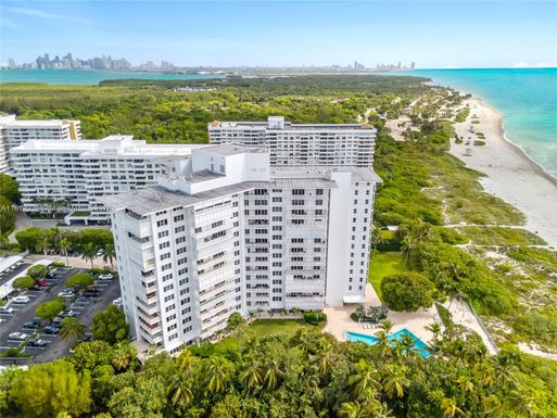 200 Ocean Lane Dr # 108, Key Biscayne FL 33149