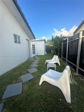 5203 SW 102nd Ct Rear, Miami FL 33165