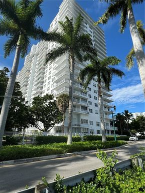 2851 NE 183rd St # 303E, Aventura FL 33160