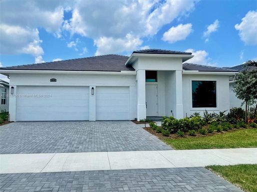 9214 SW Esule Way, Port St. Lucie FL 34987