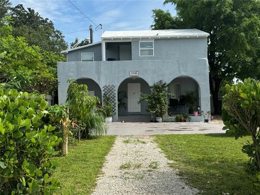 2345 SW 1st St, Miami FL 33135