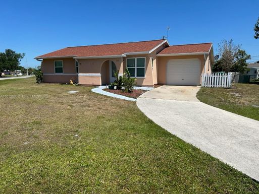 600 beeche ter NW, Port Charlotte FL 33948