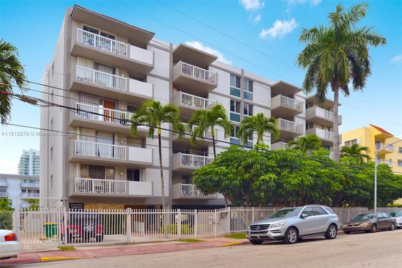 1670 Bay Rd # 2D, Miami Beach FL 33139