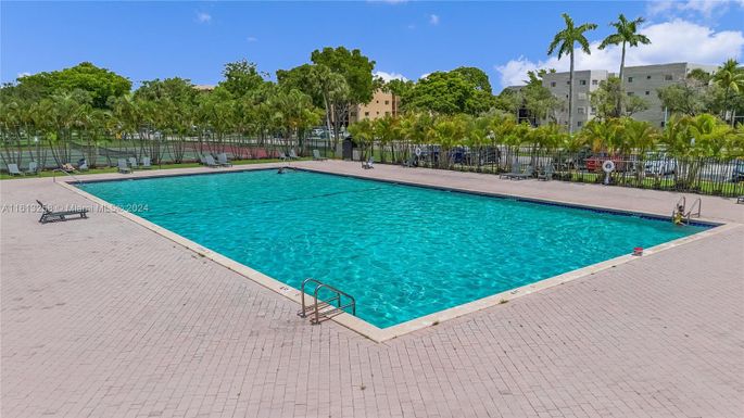 8540 SW 133rd Ave Rd # 201, Miami FL 33183