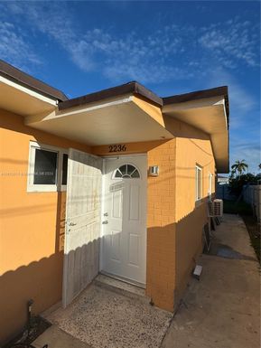 2236 NW 33rd St # 0, Miami FL 33142