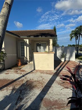 12872 NW 101st Pl, Hialeah Gardens FL 33018