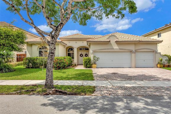 1916 SE 21 ct, Homestead FL 33035