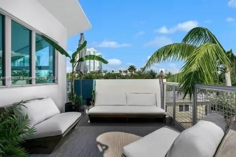 734 Michigan Ave # 7, Miami Beach FL 33139