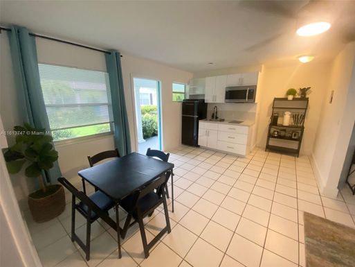 3208 Canal Dr # 2, Pompano Beach FL 33062