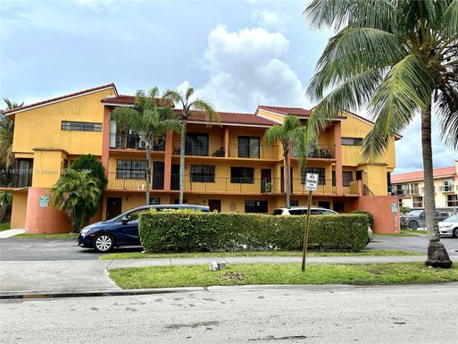 2582 W 56th St # 201, Hialeah FL 33016