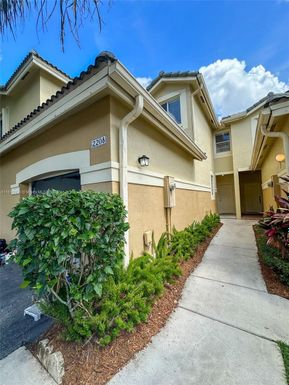 2208 Ensenada Ter # 2208, Weston FL 33327