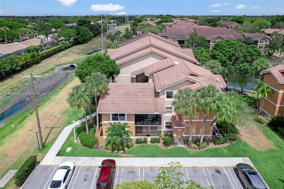 9033 Wiles Rd # 107, Coral Springs FL 33067