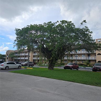 9330 Sunrise Lakes Blvd # 205, Sunrise FL 33322