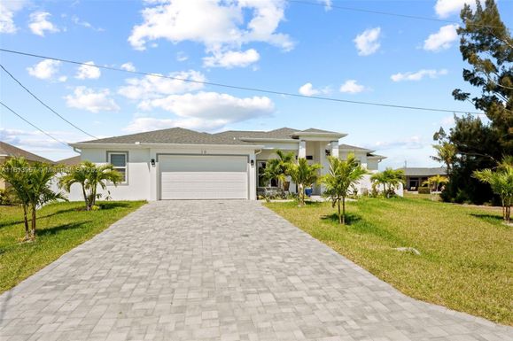 10 nw 35th ave, Cape Coral FL 33993