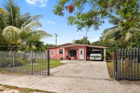 5445 NW 173rd Dr, Miami Gardens FL 33055