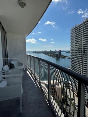 1750 N Bayshore Dr # 2706, Miami FL 33132