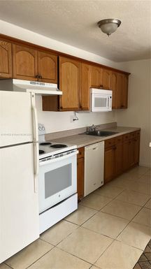 4540 NW 79th Ave # 2C, Doral FL 33166