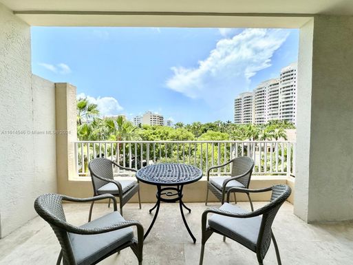 719 Crandon Blvd # 9, Key Biscayne FL 33149