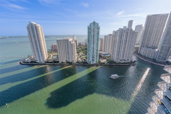 335 S Biscayne Blvd # 3801, Miami FL 33131