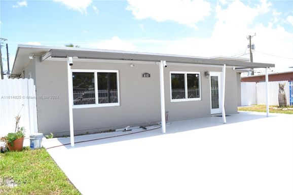 810 E 9th Pl # 810, Hialeah FL 33010