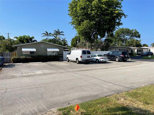 225 NW 23rd St # 4, Wilton Manors FL 3390