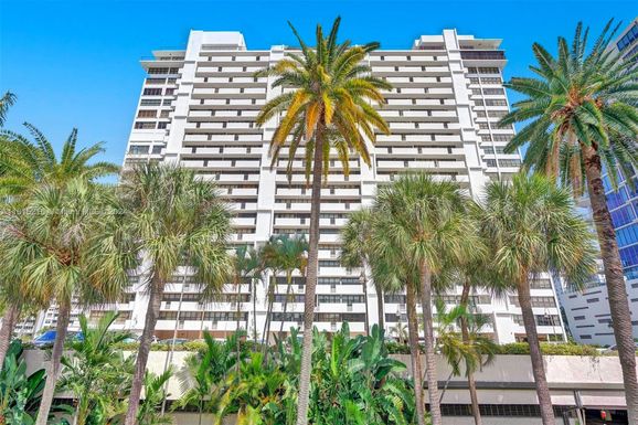 936 Intracoastal Dr # 17B, Fort Lauderdale FL 33304