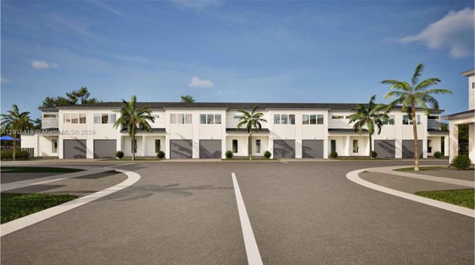 5070 SW 37 St, Pembroke Park FL 33023