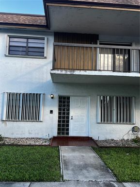 6896 NW 169th St # 124G, Hialeah FL 33015