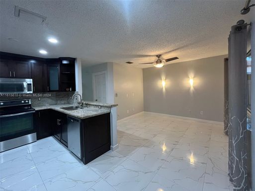 723 NW 208th Ter # 723, Pembroke Pines FL 33029