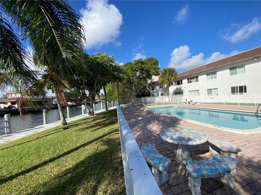 201 SE 6th Ave # 10, Pompano Beach FL 33060