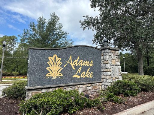 2346 Adams Lake Blvd, Jacksonville FL 32221