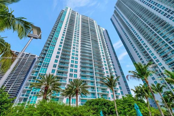 951 Brickell Ave # 1108, Miami FL 33131