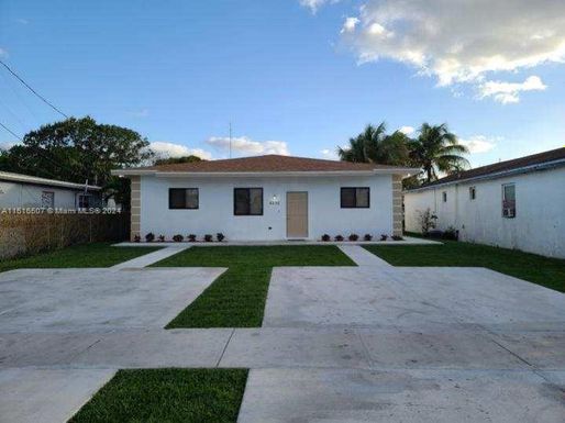 5530 SW 21st St, West Park FL 33023