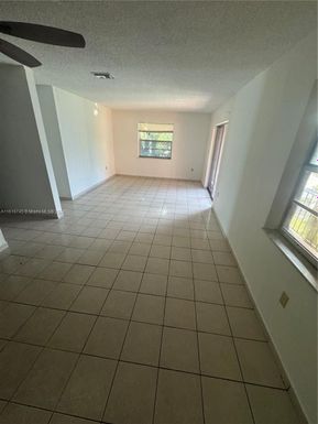 1145 W 71st St # 6, Hialeah FL 33014