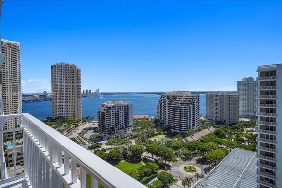 801 Brickell Key Blvd # 2409, Miami FL 33131