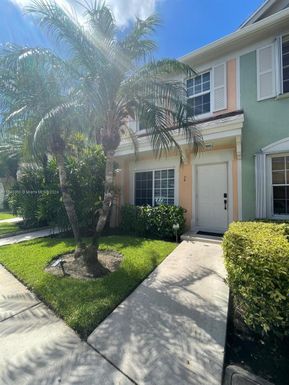 79 Simonton Cir # 79, Weston FL 33326