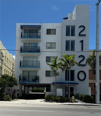 2120 W Flagler St, Miami FL 33135