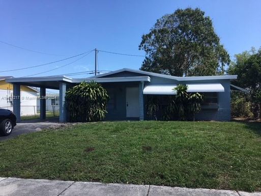 1580 NW 32nd Ave, Lauderhill FL 33311