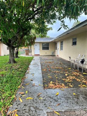 420 NE 44th St # 424, Deerfield Beach FL 33064