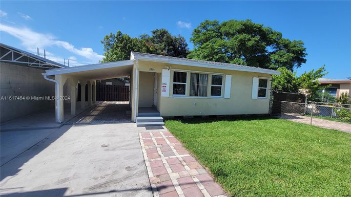 330 SW 13th St, Dania Beach FL 33004