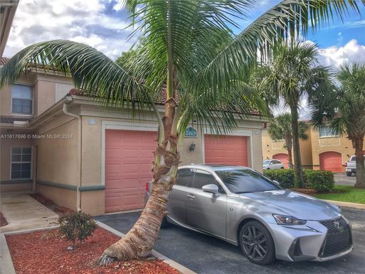 2469 Centergate Dr # 204, Miramar FL 33025